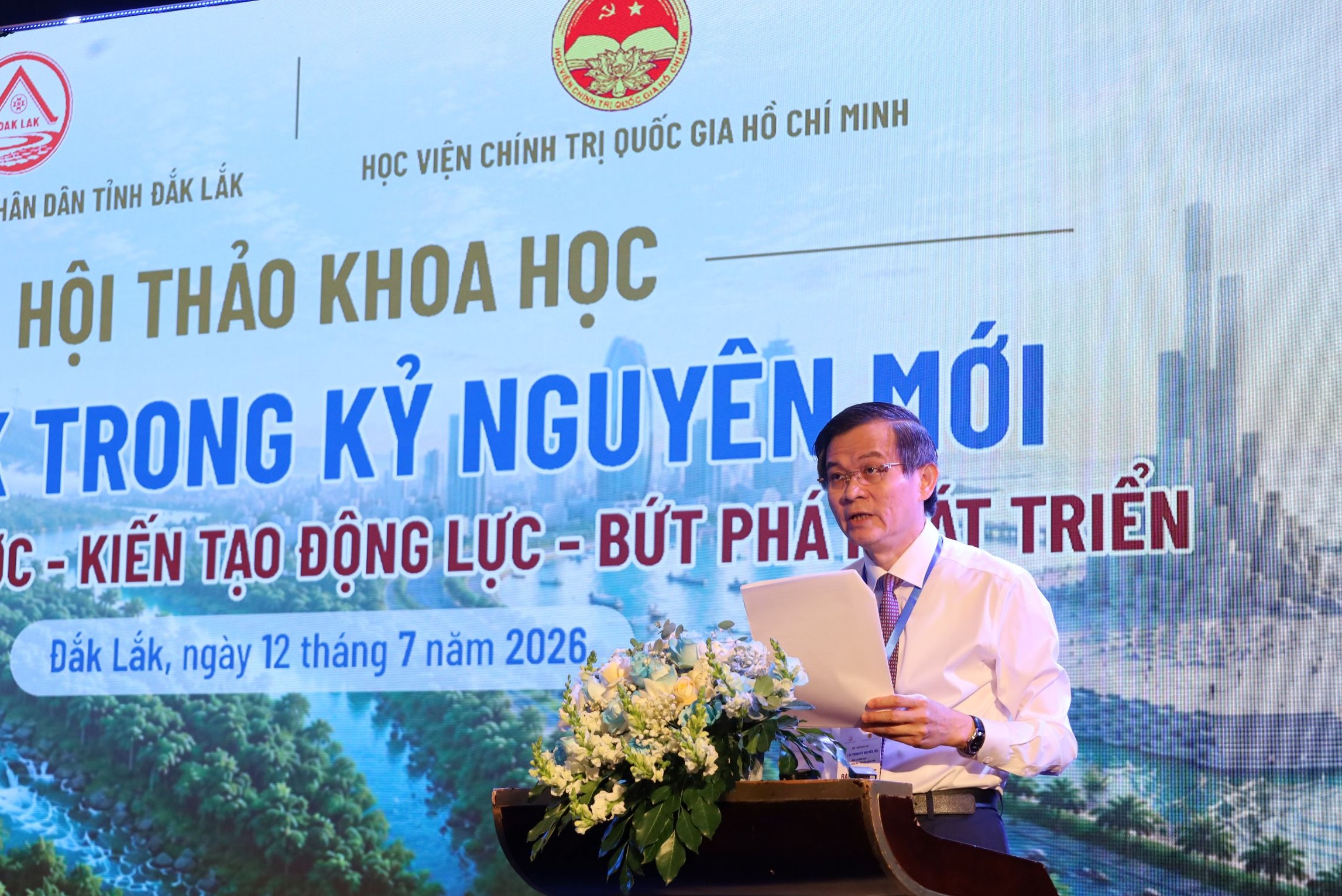 PGS . Đoàn Minh Huấn